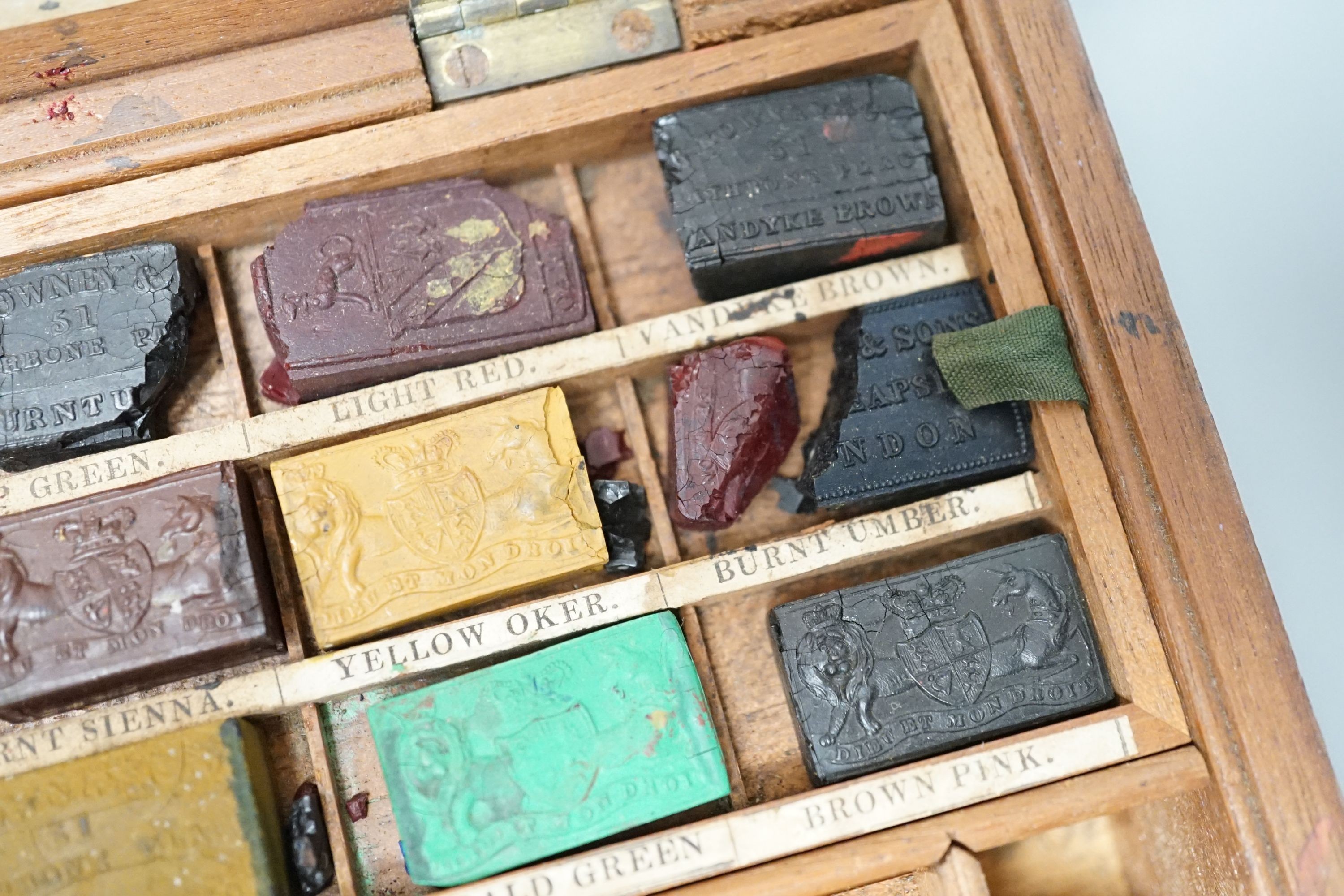 A Victorian G.Rowney & co mahogany cased artist’s box, 24.5 cm wide